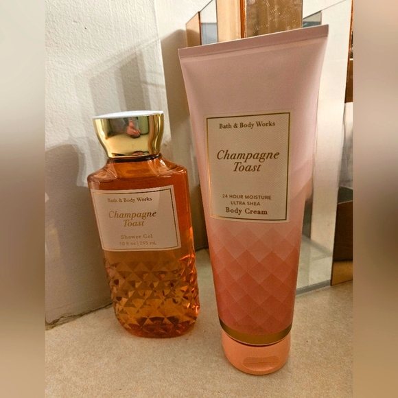 Bath & Body Works Other - NEW 2pc Bath & Body Champagne Toast Set